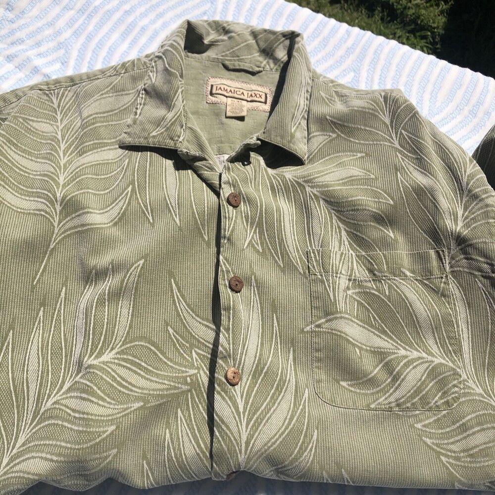 Jamaica Jaxx Mens XL Green/ White Floral Textured Silk Hawaiian Camp Shirt NICE! - Picture 10 of 10